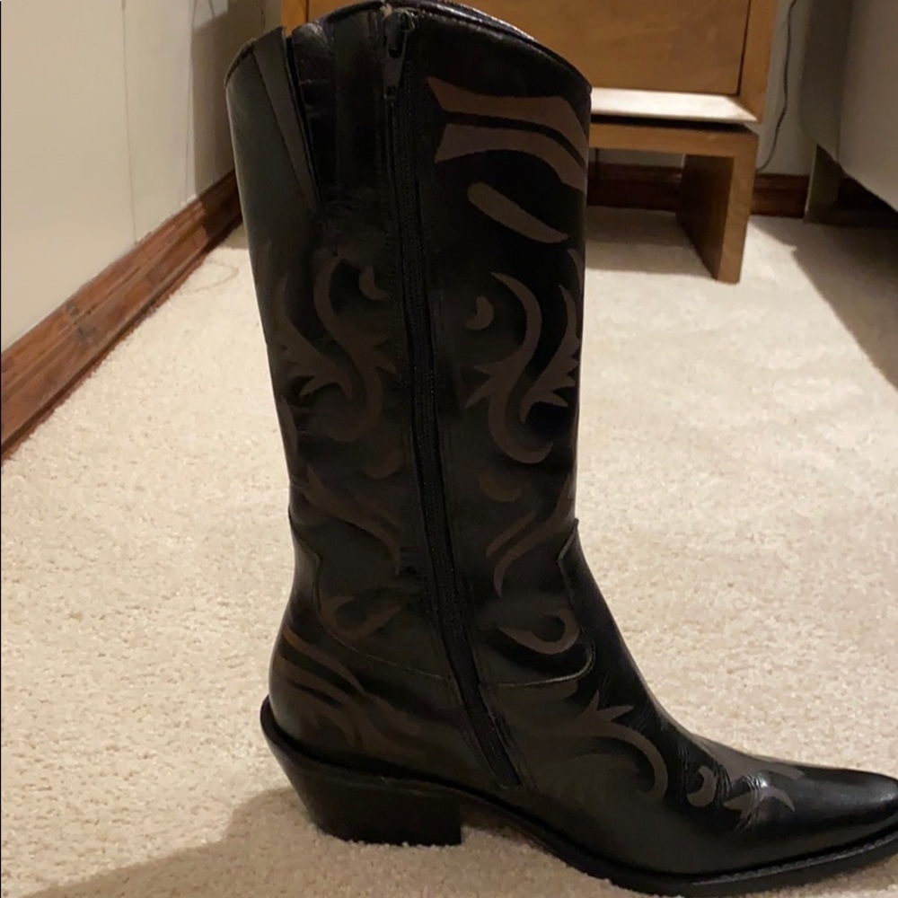 Matisse western zip up boots size 6.5.